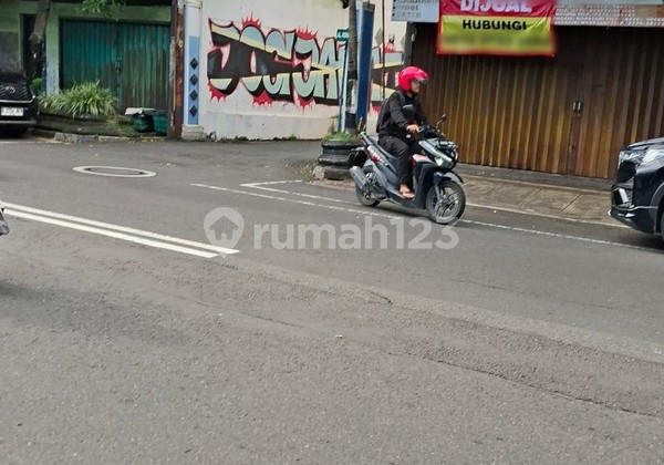 Strategic 3-Story Shophouse in the Heart of Jogja City Business District, Near Campus & City Hall, Semaki, Umbulharjo, Yogyakarta