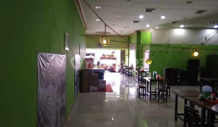 STRATEGIC SHOPHOUSE FOR BUSINESS, JL PROF YOHANES NEAR GALERIA MALL, YOGYAKARTA