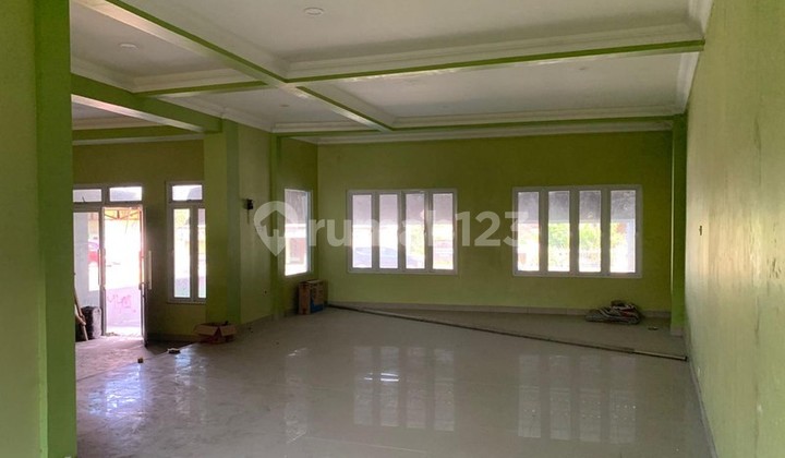 Dijual Rumah/Ruang Usaha Strategis 3 Lantai di Pinggir Jalan Raya Jogja - Solo, Karang Dukuh, Jogonalan, Klaten 2