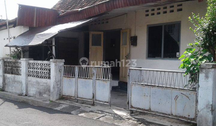 RUMAH TINGGAL , DI LOKASI STRTAEGIS, NOTOWINATAN, PAKUALAMAN 1