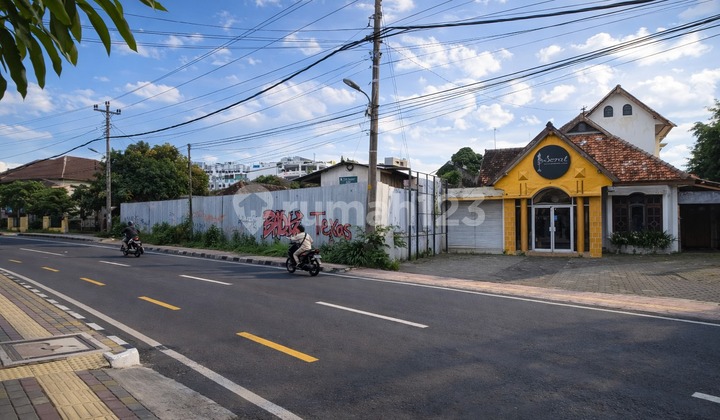 Dijual Tanah Pekarangan + Izin Hotel Bintang 4 Dgn Izin IMB 7 Lantai. Lokasi Jln.munggur Demangan Kodya Yogyakarta. Dijual Tanah Pekarangan + Izin Hotel Bintang 4 Dgn Izin IMB 7 Lantai. Lokasi Jln.munggur Demangan Kodya Yogyakarta.