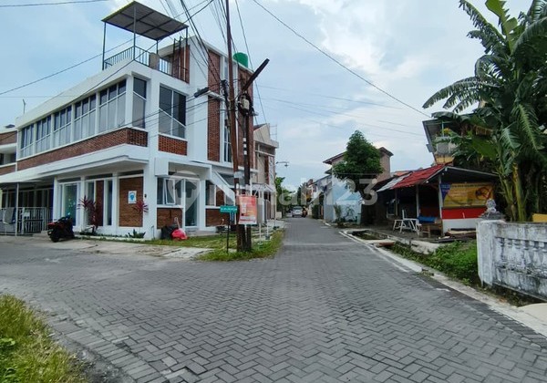 Investasi Pasif Income Rumah Kost Eksklusif 12 Kamar di Condongcatur Lokasi Super Strategis Dekat Kampus & Mall