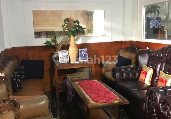 Investasi Menguntungkan Rumah 7 Kamar Kawasan Favorit Condong Catur, Sleman Dekat Pusat Kota. 2