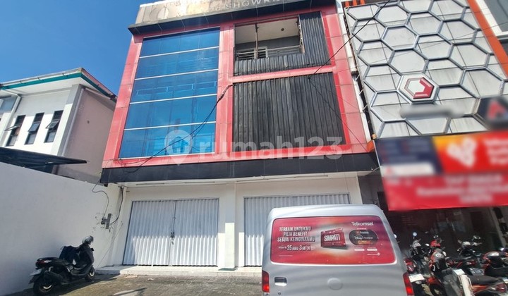 Premium Business Opportunity in the City Center – 3-Story Shop Located on Am Sangaji Street, Near Tugu Jogja, Cokrodiningratan, Jetis, Yogyakarta 1