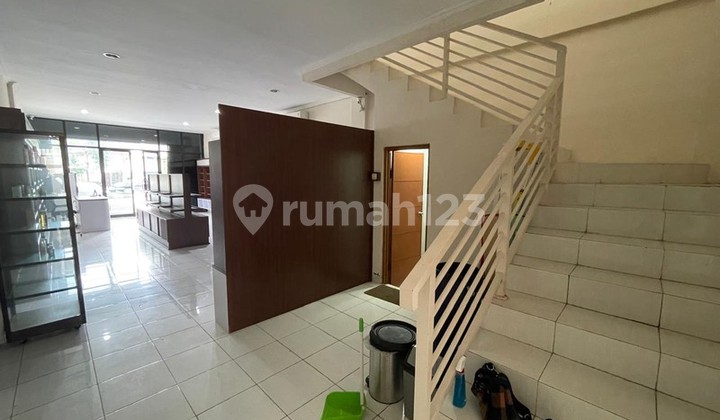 For Sale 2-Story Strategic Shop House in Ringroad Selatan, Bangunharjo Business Complex, Sewon, Bantul