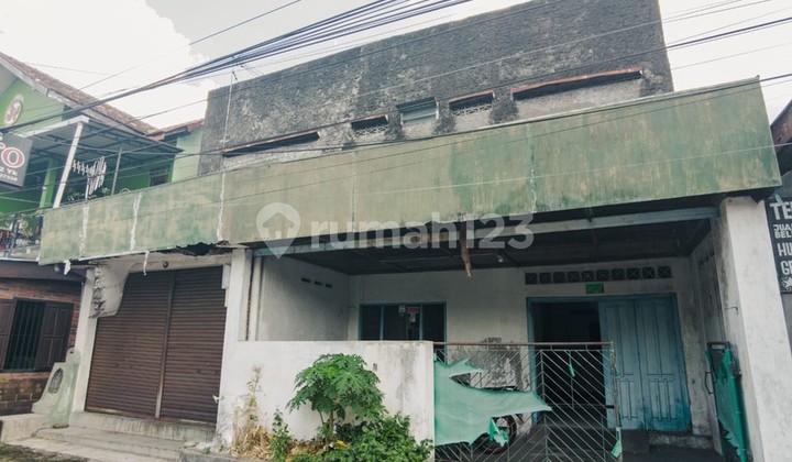 For Sale Strategic Land + Building Bonus in Exclusive Office & Culinary Area on Jl. Gedongkuning, Banguntapan, Bantul