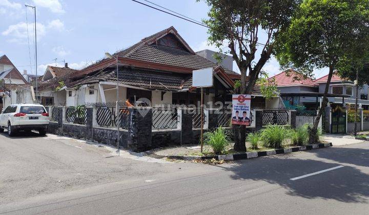 Rumah Tinggal Lokasi Premium di Tengah Kota Dekat Stadion Mandala Krida  2