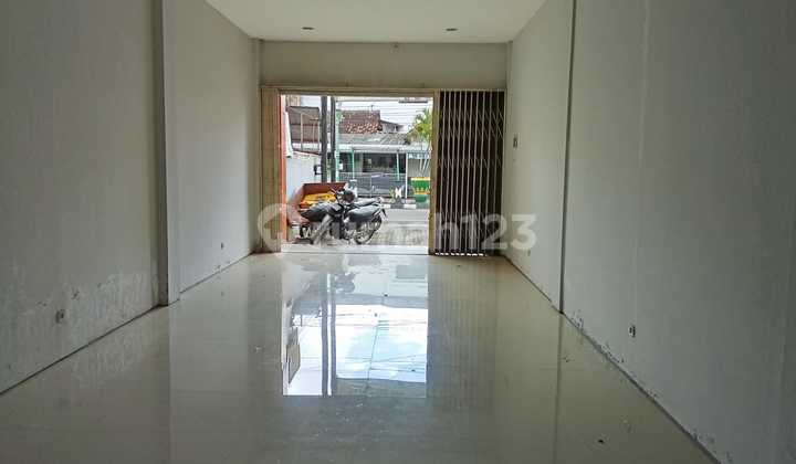 Ruko Strategis Untuk Usaha Di Jalan Prof Yohanes Dekat Galeria Mall 2