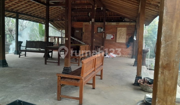 Investasi Tanah & Villa Halaman Luas Dekat Pasar Gading di Platen, Gunung Kidul