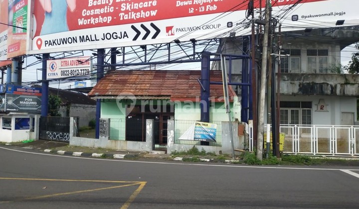 Dijual Tanah Super Strategis Sangat Cocok untuk Dijadikan Pusat Oleh-Oleh atau Bisnis Komersial Maguwohrjo, Depok, Sleman Dijual Tanah Super Strategis Sangat Cocok untuk Dijadikan Pusat Oleh-Oleh atau Bisnis Komersial Maguwohrjo, Depok, Sleman