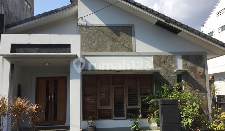 Ruang Usaha Lokasi Strategis di Jalan Kolonel Sugiyono Mergangsan Yogyakarta Ruang Usaha Lokasi Strategis di Jalan Kolonel Sugiyono Mergangsan Yogyakarta