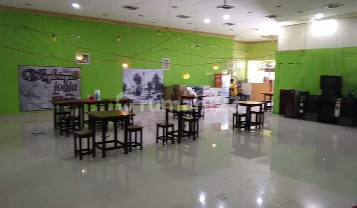 STRATEGIC SHOPHOUSE FOR BUSINESS, JL PROF YOHANES NEAR GALERIA MALL, YOGYAKARTA