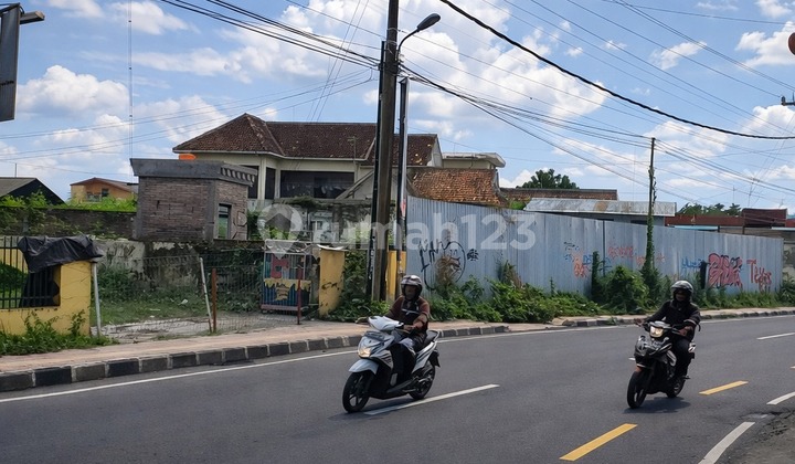 Dijual Tanah Pekarangan + Izin Hotel Bintang 4 Dgn Izin IMB 7 Lantai. Lokasi Jln.munggur Demangan Kodya Yogyakarta. 2