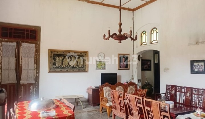 Rumah Heritage Mewah di Jalan Utama Pusat Kota Magelang Lahan Luas 1.365 Meter Persegi, Magelang Tengah 2