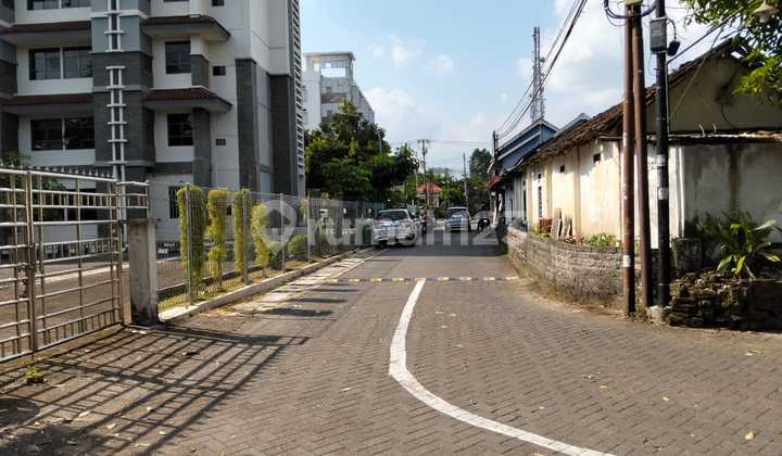 Tanah 667 Meter Persegi Lokasi Strategis Area Kampus Ugm, Caturtunggal, Depok, Sleman Tanah 667 Meter Persegi Lokasi Strategis Area Kampus Ugm, Caturtunggal, Depok, Sleman