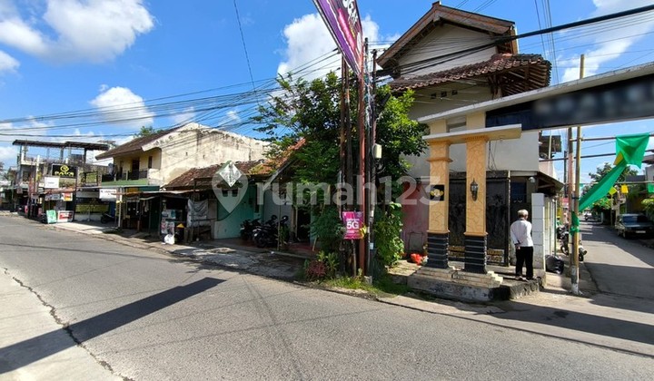 Passive Income Opportunity: Main House + 6-Room Boarding House Near UMY & Alma Ata Campus, Strategic Location in Tamantirto, Kasihan, Bantul 2