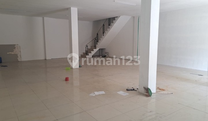 Premium Business Opportunity in the City Center – 3-Story Shop Located on Am Sangaji Street, Near Tugu Jogja, Cokrodiningratan, Jetis, Yogyakarta 2