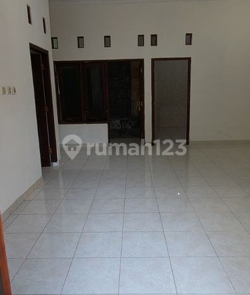 Hunian Asri & Strategis, Rumah Cantik di Dalam Perum Panggungharjo, Sewon, Bantul 2