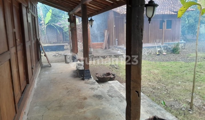 Investasi Tanah & Villa Halaman Luas Dekat Pasar Gading di Platen, Gunung Kidul