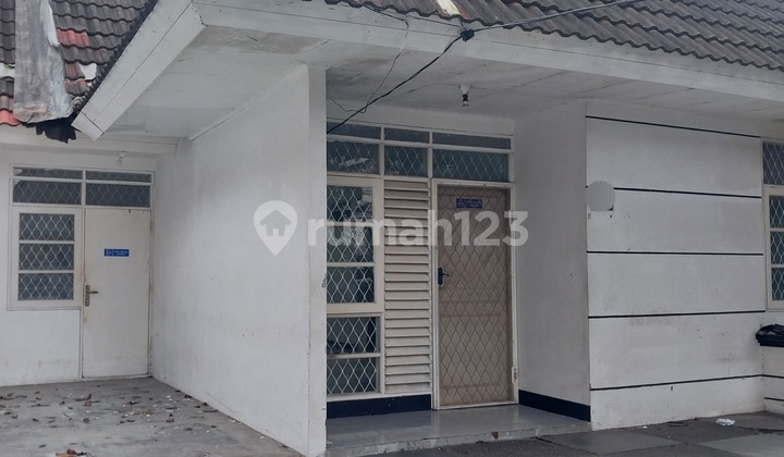 Rumah Murah Pinggir Jalan Griya Loka Bsd City 2