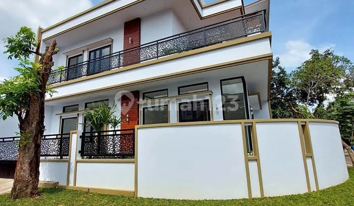 Rumah Cantik Megah Kokoh Kencana Loka BSD City