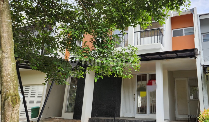 Beautiful Minimalist Strategic Latinos BSD City House