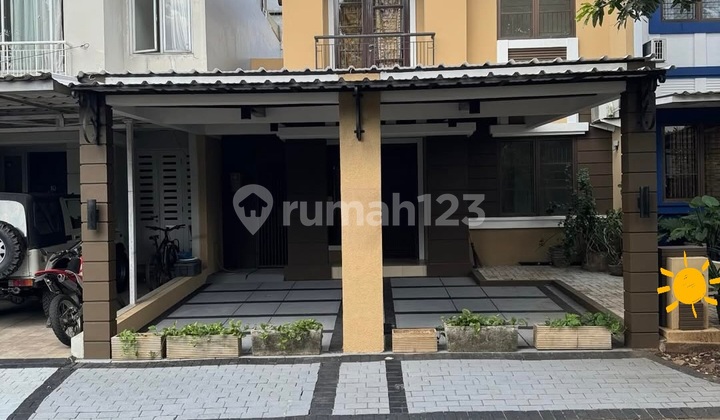 Beautiful Sweet Siaphuni Latinos House BSD City