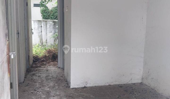 Rumah Murah Butuh Renovasi Di Cluster Beryl  2