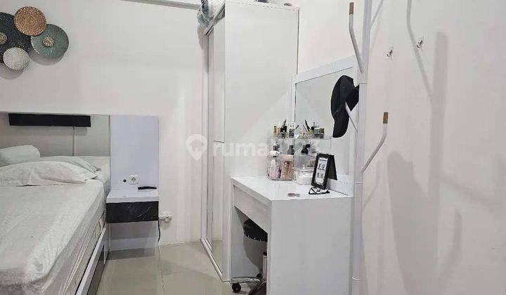2 BR Jadi 1 BR Apartemen Gunawangsa Merr, View City 5