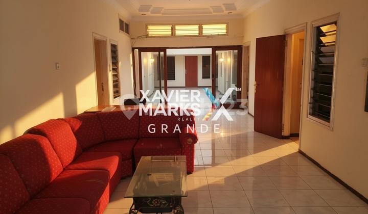 For Sale City Center House in Juwingan For Sale City Center House in Juwingan