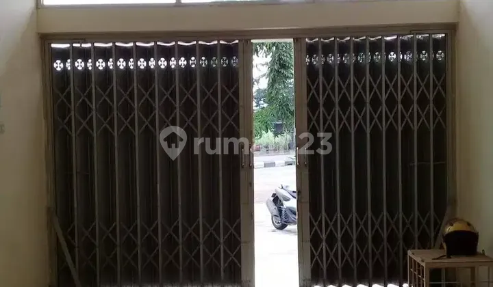 For Sale 3 Units of Shophouses on Raya By Pass Krian, Sidoarjo 2