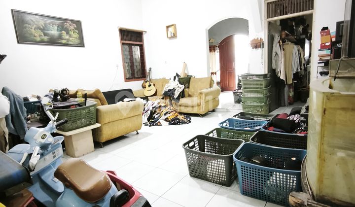 Dijual Rumah 1,5 Lantai di Antapani Kota Bandung