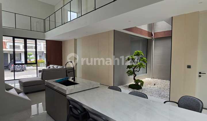Rumah Baru 2 Lantai Modern di Kota Baru Parahyangan