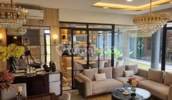 Rumah Mewah Baru Full Furnished di Spatirasmi KBP