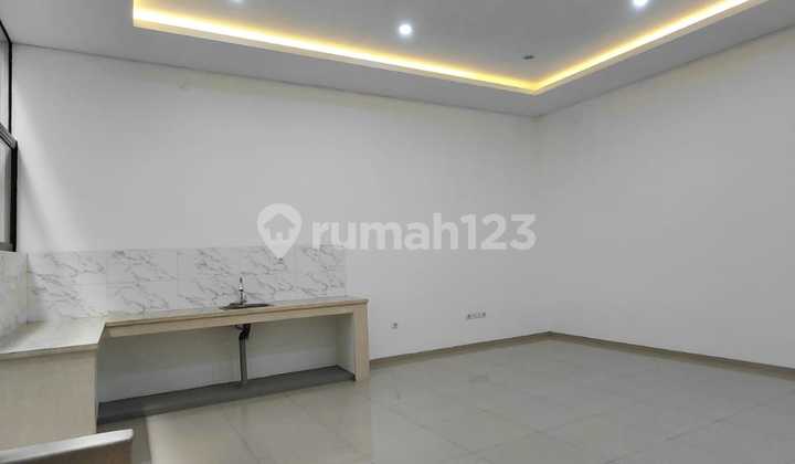 Rumah Minimalis Modern di Komplek Mekarwangi Bandung 2