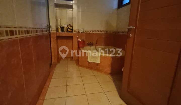 Rumah Posisi Hook di Sayap Jalan Garuda, Kota Bandung 2