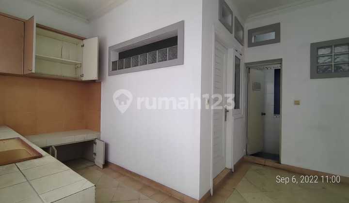 Rumah Bagus Cocok Untuk Ruang Usaha di Batununggal Bandung 2