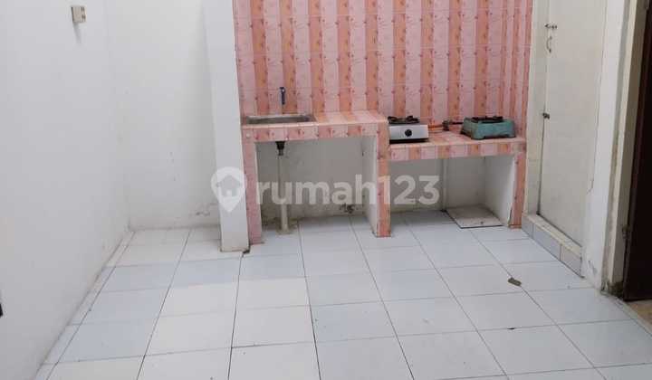 Rumah Terawat 1.5 Lantai di Jalan Rajawali Timur, Cirebon 2