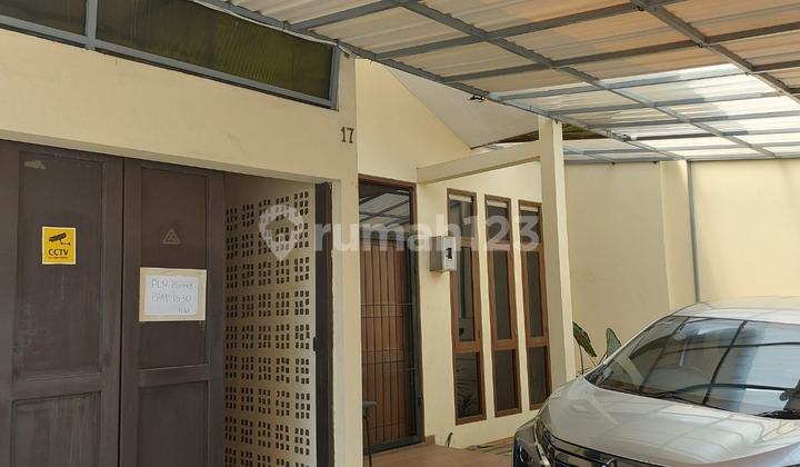 For Sale: Strategic House in City Center, Near Astana Anyar Market. 2