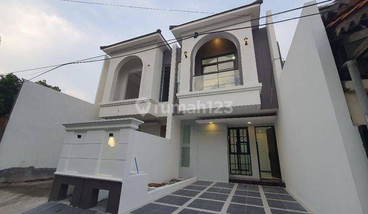 Rumah 2 Lantai di Rungkut Surabaya Timur SHM Baru 3 Unit 1