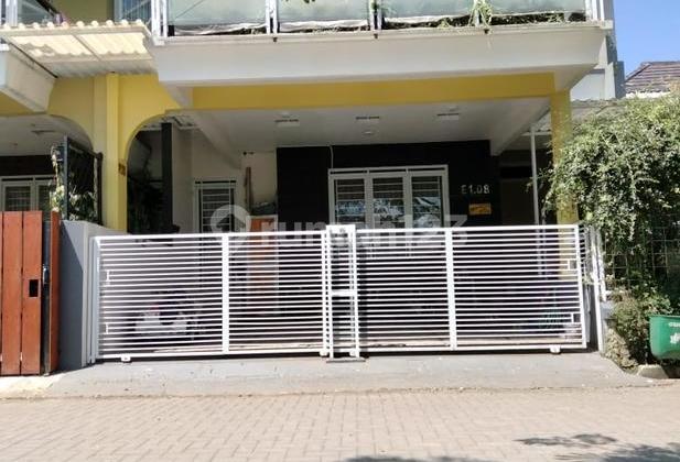 Rare Find! Semi Furnished Good House in Strategic Location at Padasuka