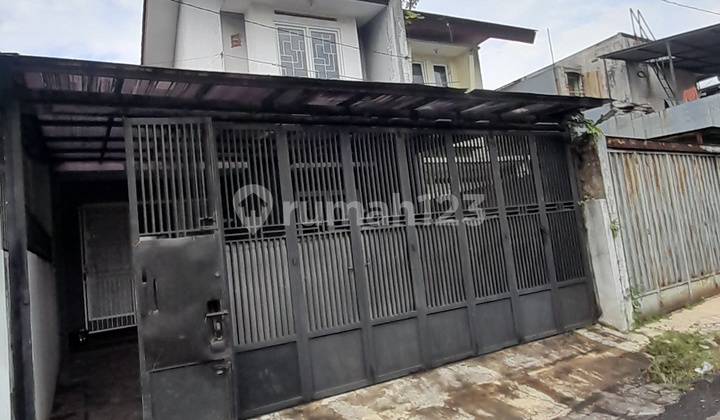 Rumah Plus Gudang Cocok untuk Kantor di Sayap Jl Jend Sudirman 2