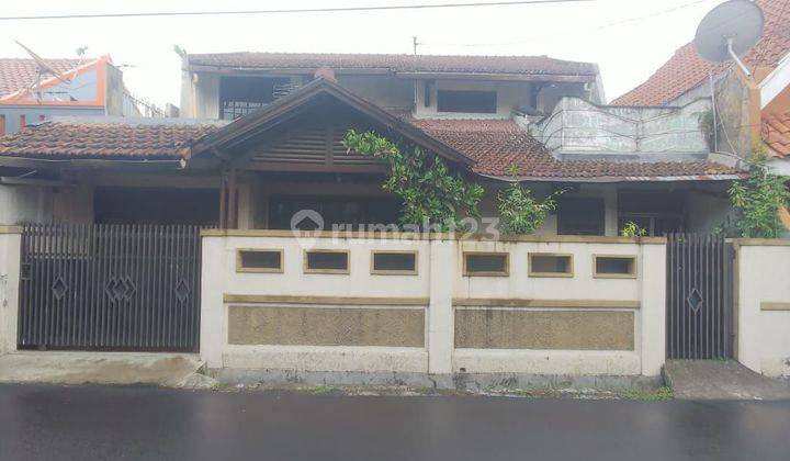Rumah 2 Lantai di Mainroad Komplek di Cibolerang