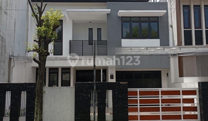 Rumah Bagus Siap Huni 2 Lantai Kondisi Terawat di Batununggal Rumah Bagus Siap Huni 2 Lantai Kondisi Terawat di Batununggal