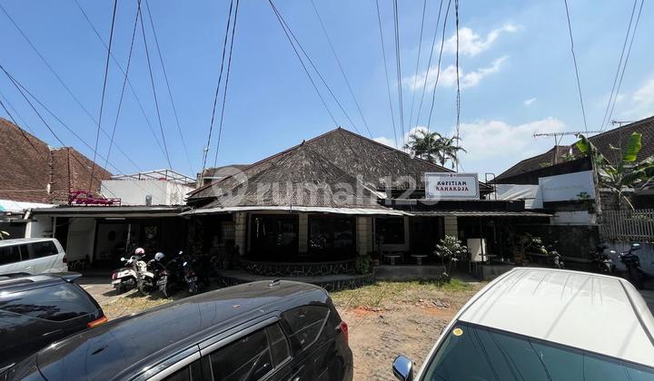 Rumah Klasik Lokasi Strategis Di Mainroad Dekat Gedung Sate  2