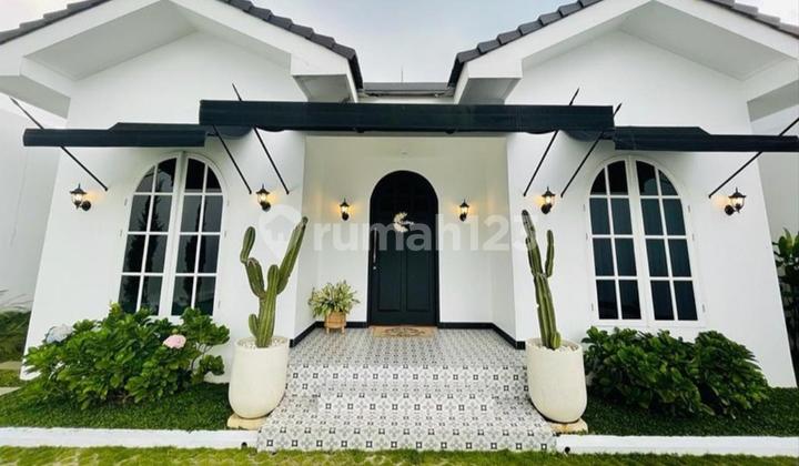 Luxury American Classic House Setiabudhi Regency Luxury American Classic House Setiabudhi Regency