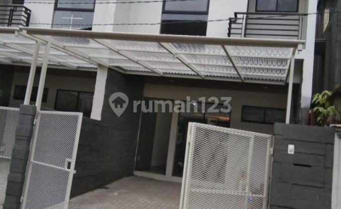 Rumah Minumalis Siap Huni Di Pasteur Dekat Tol