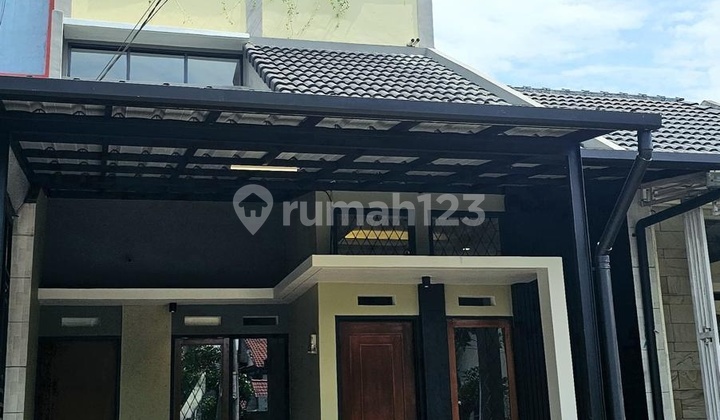 Rumah Bagus Cluster 3 Lantai Semi Furnished di Riung Bandung Rumah Bagus Cluster 3 Lantai Semi Furnished di Riung Bandung
