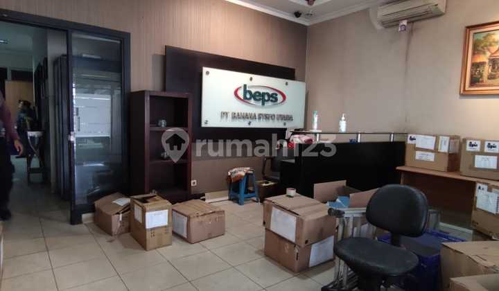 Affordable Shop House in Karet Semanggi, South Jakarta Affordable Shop House in Karet Semanggi, South Jakarta