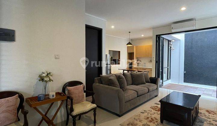 Disewakan Rumah Modern Siap Huni di Discovery Bintaro 1